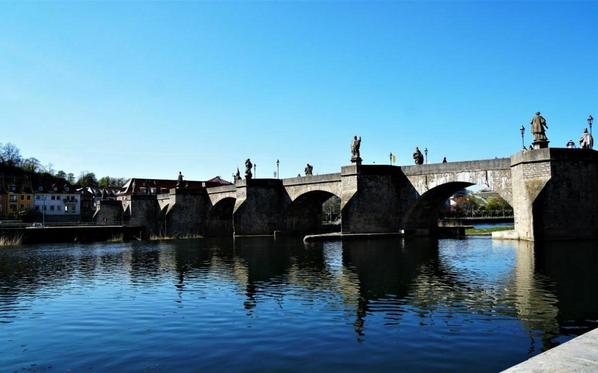 Alte Mainbruecke Würzburg Alte Mainbruecke Würzburg